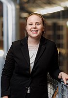 Dieses Bild zeigt das Portrait einer Person.