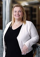 Dieses Bild zeigt das Portrait einer Person.