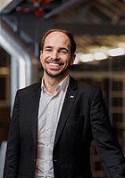 Dieses Bild zeigt das Portrait einer Person.