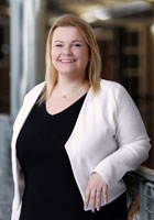 Dieses Bild zeigt das Portrait einer Person.