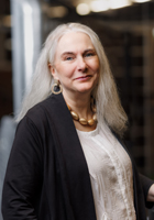 Dieses Bild zeigt das Portrait einer Person.