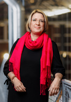 Dieses Bild zeigt das Portrait einer Person.